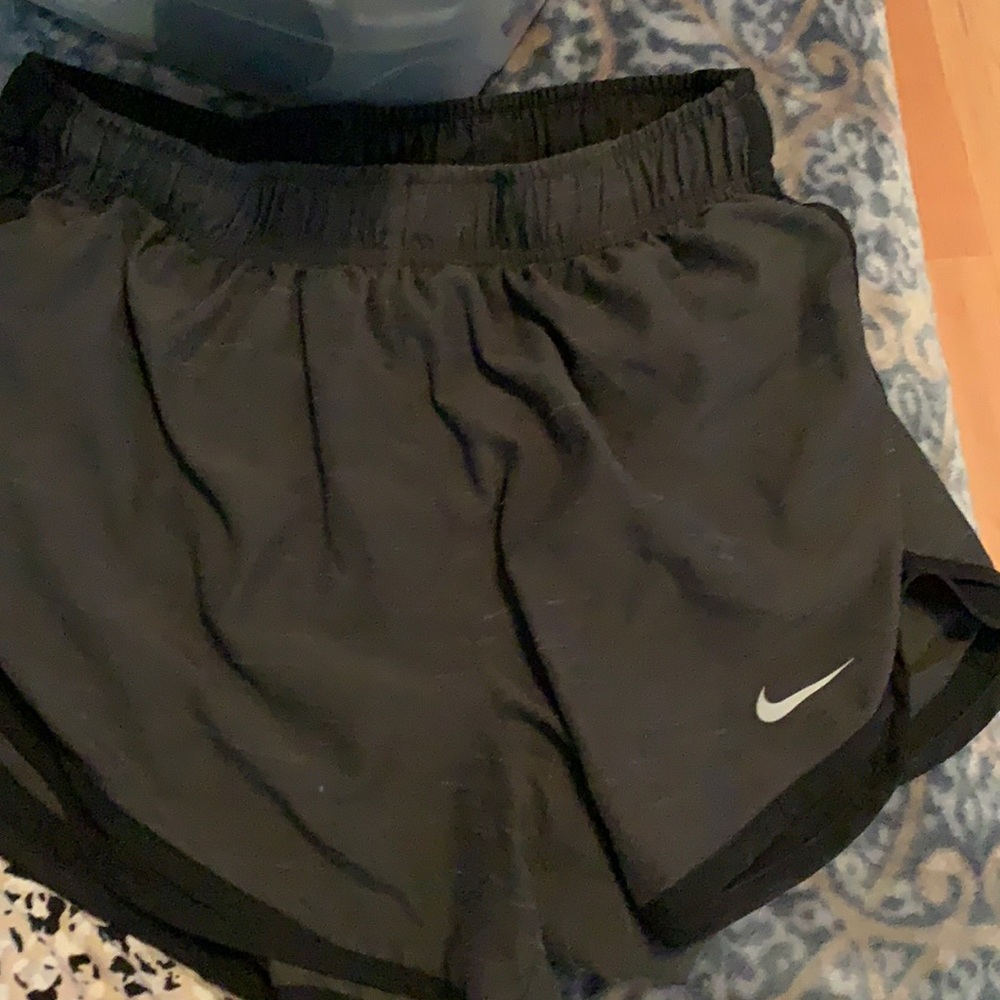 adult small nike black and gray shorts